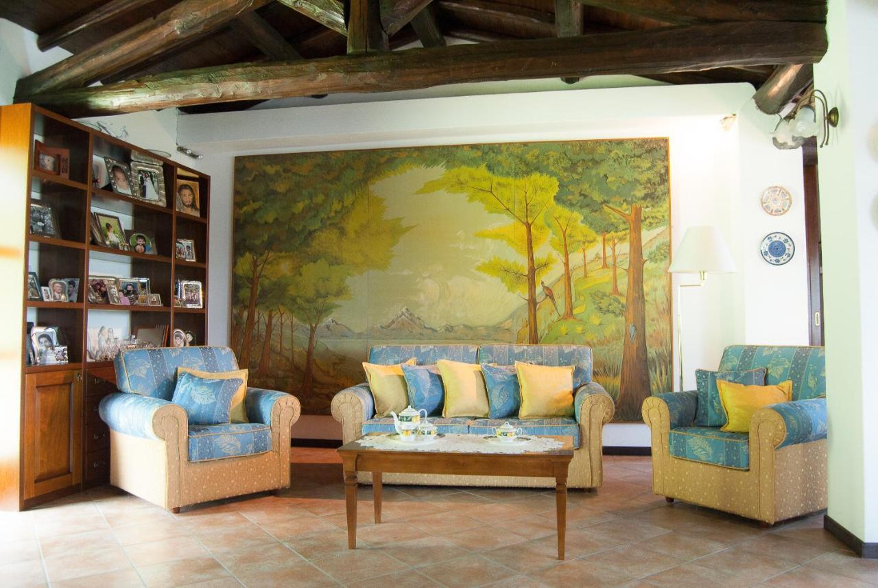 Villa Aurora ออลเบีย ภายนอก รูปภาพ